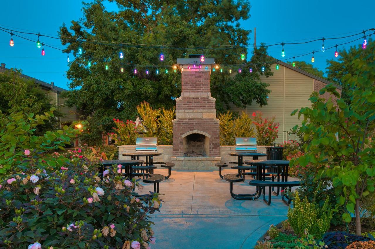 Ou Sooner, Pool & Gym, Bbq, Netflix, 100Mb Internet, Lg Washer & Dryer, Close To Ou! Norman Bagian luar foto
